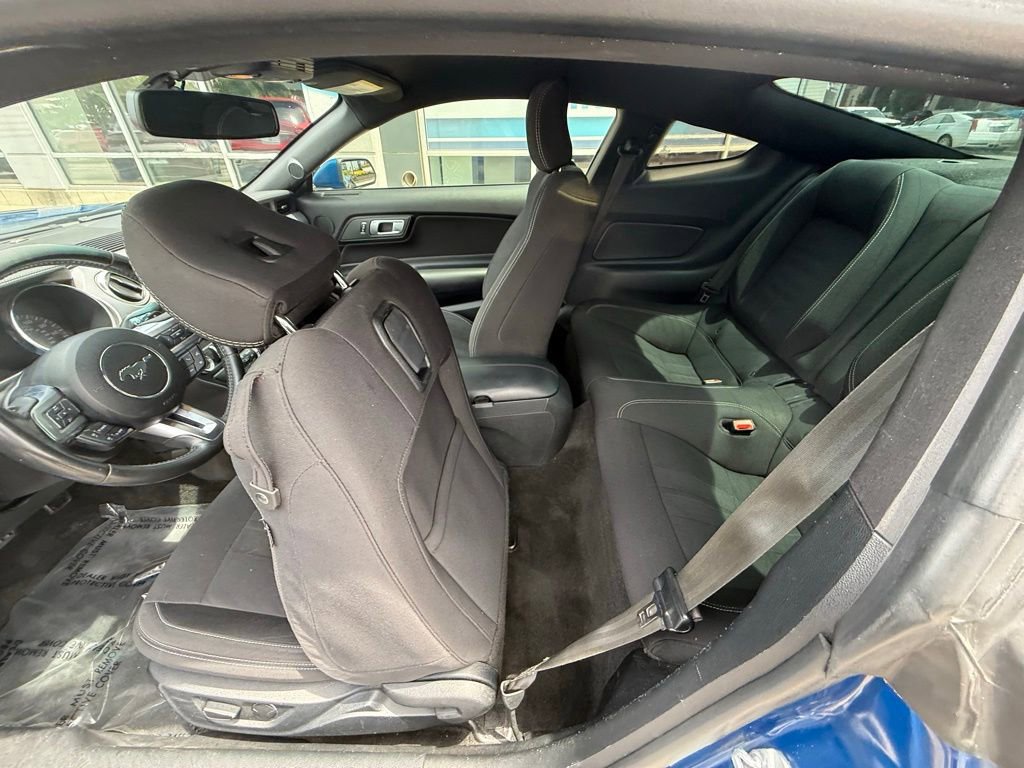 Used 2018 Ford Mustang Coupe w/ Equipment Group 101A RWD image 26