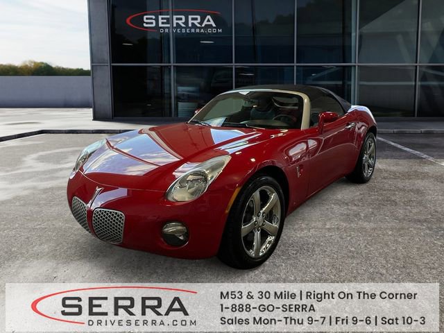 Used 2007 Pontiac Solstice Convertible w/ Premium Package RWD image 1