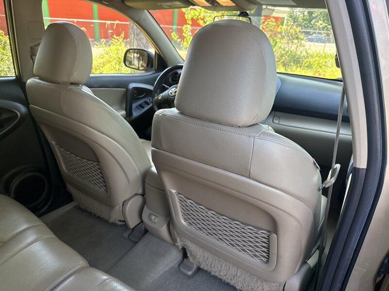Used 2010 Toyota RAV4 Limited AWD/4WD image 29
