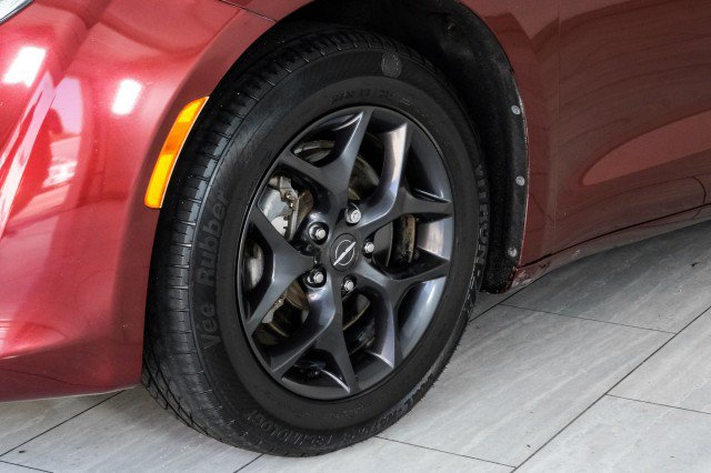 Used 2019 Chrysler Pacifica Touring-L w/ S Appearance Package FWD image 55
