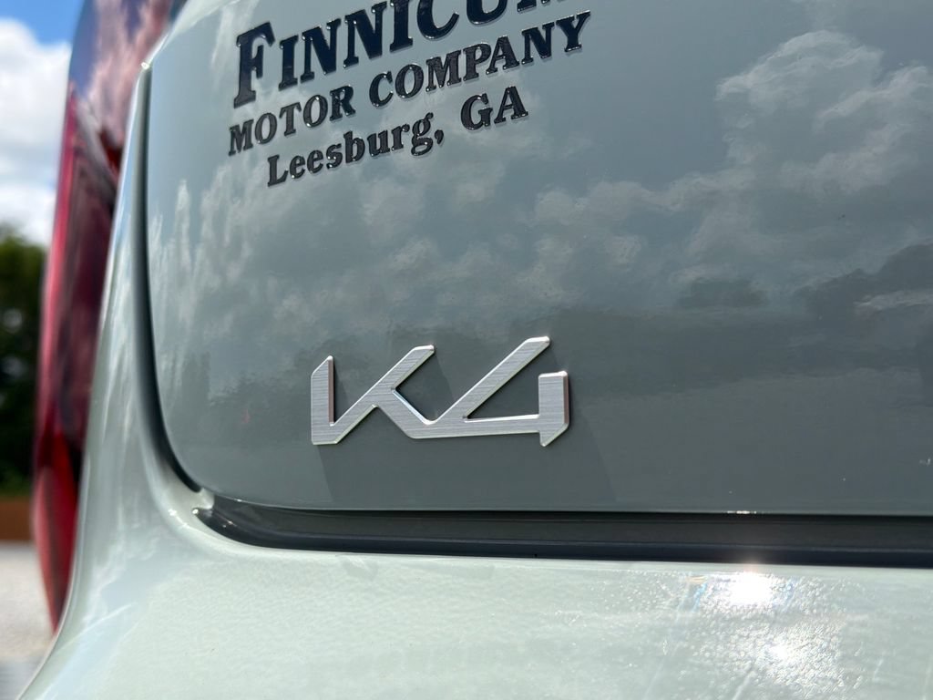 Used 2025 Kia K4 FWD image 17