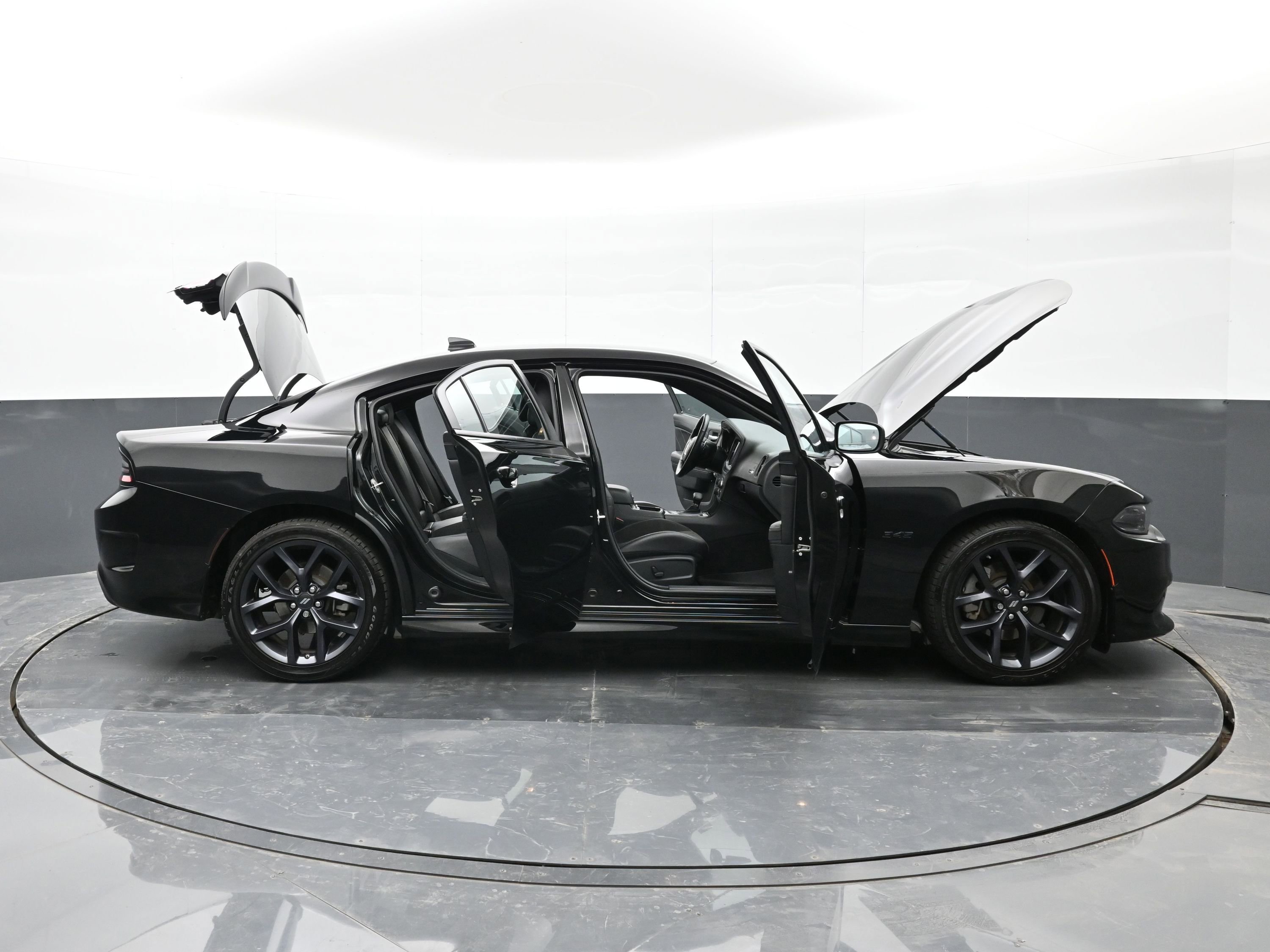 Used 2023 Dodge Charger R/T w/ Plus Group image 46