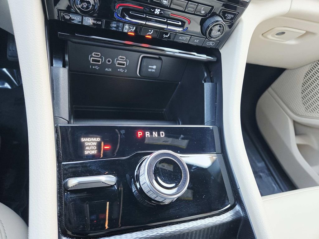 Used 2025 Jeep Grand Cherokee Limited image 29