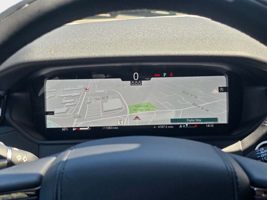 Certified 2025 Land Rover Range Rover Velar Dynamic SE AWD/4WD image 19