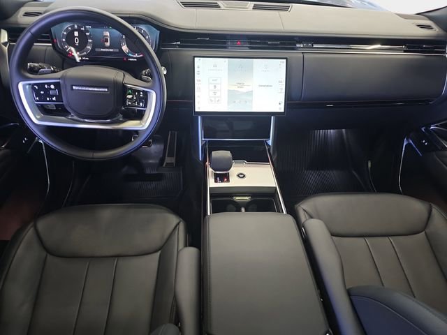 Certified 2025 Land Rover Range Rover Long Wheelbase Autobiography image 10