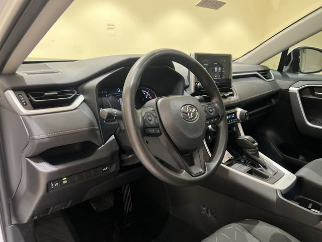 Used 2025 Toyota RAV4 XLE w/ Convenience Package FWD image 9