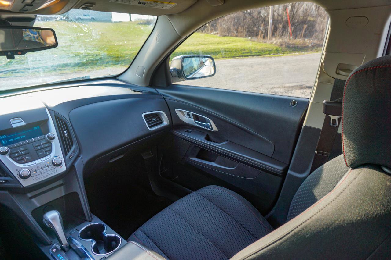 Used 2013 Chevrolet Equinox LS image 23