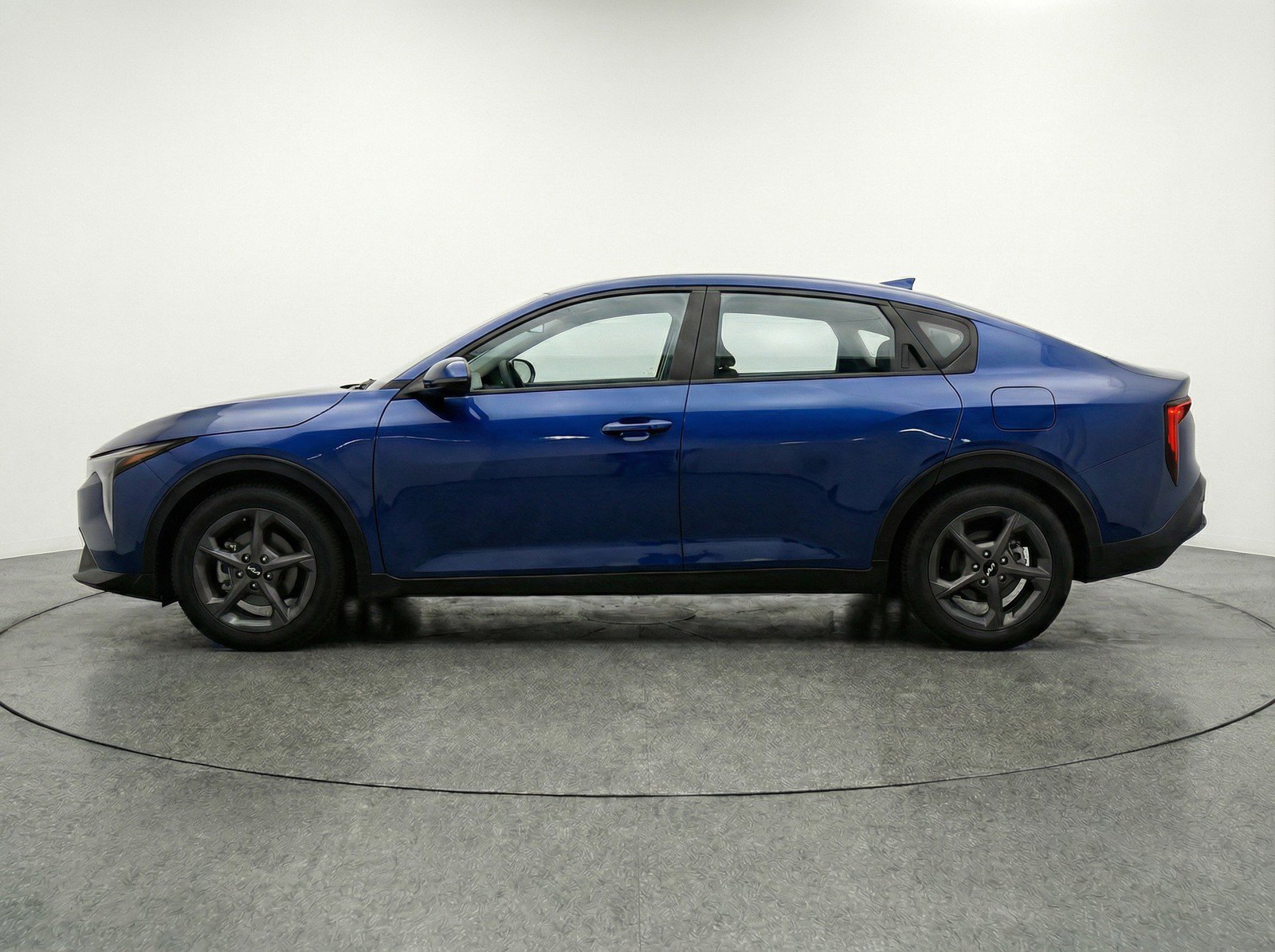 Used 2025 Kia K4 FWD image 5