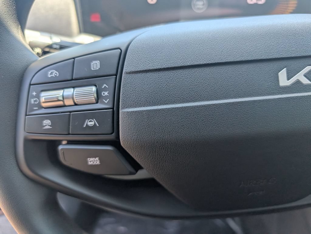 New 2026 Kia K4 FWD image 16