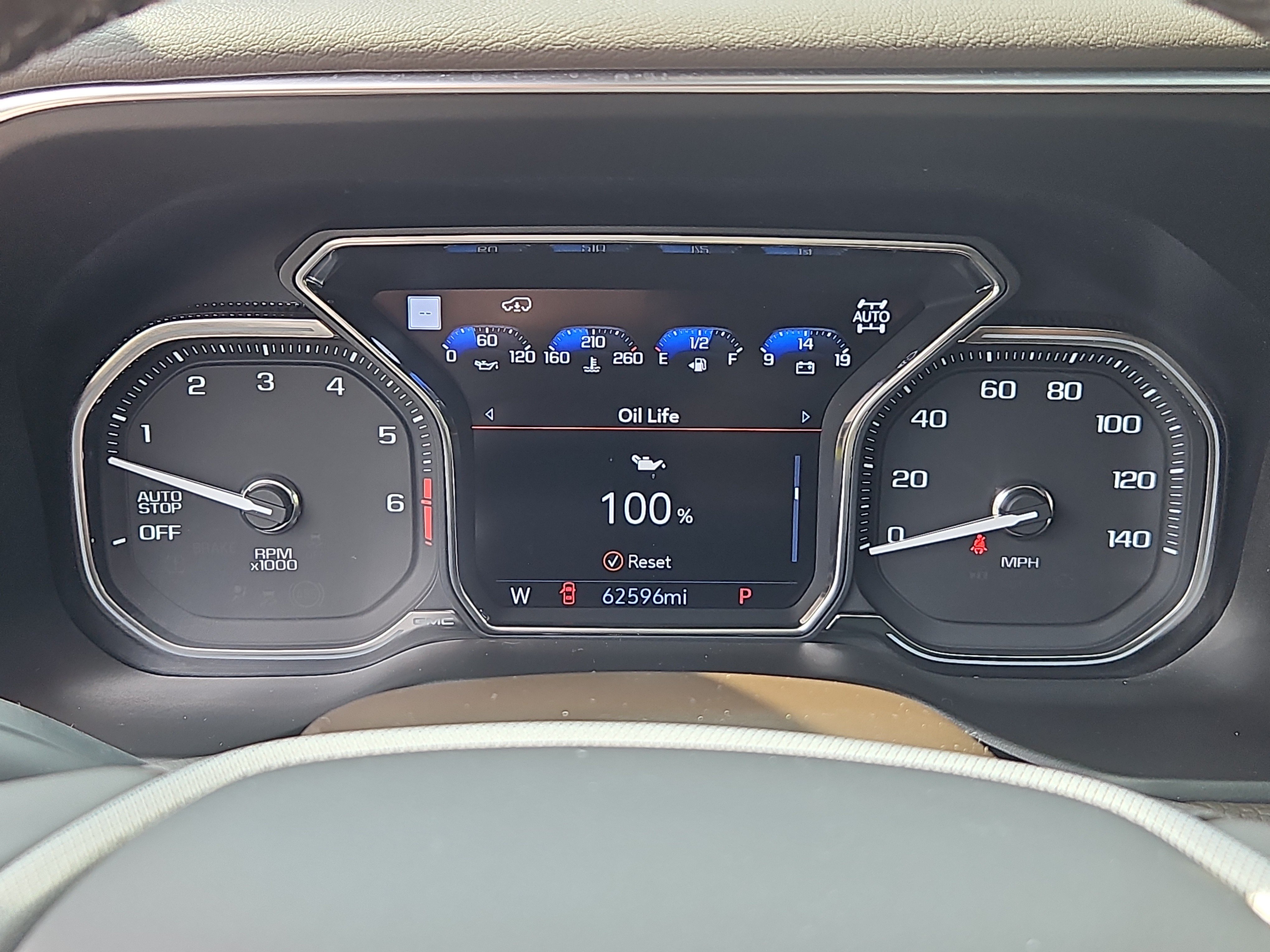 Used 2021 GMC Yukon Denali w/ Denali Ultimate Package AWD/4WD image 28