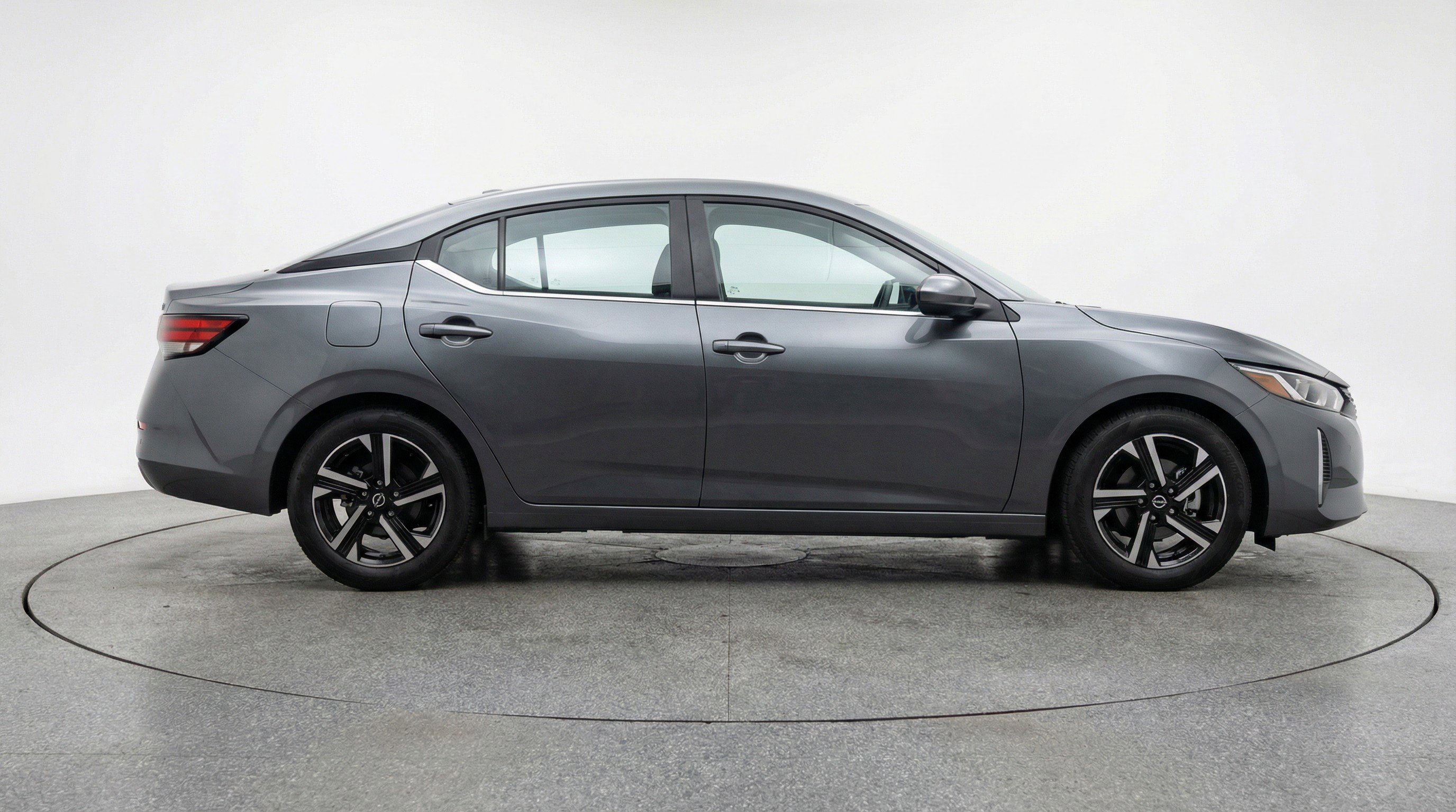 Used 2025 Nissan Sentra SV image 11