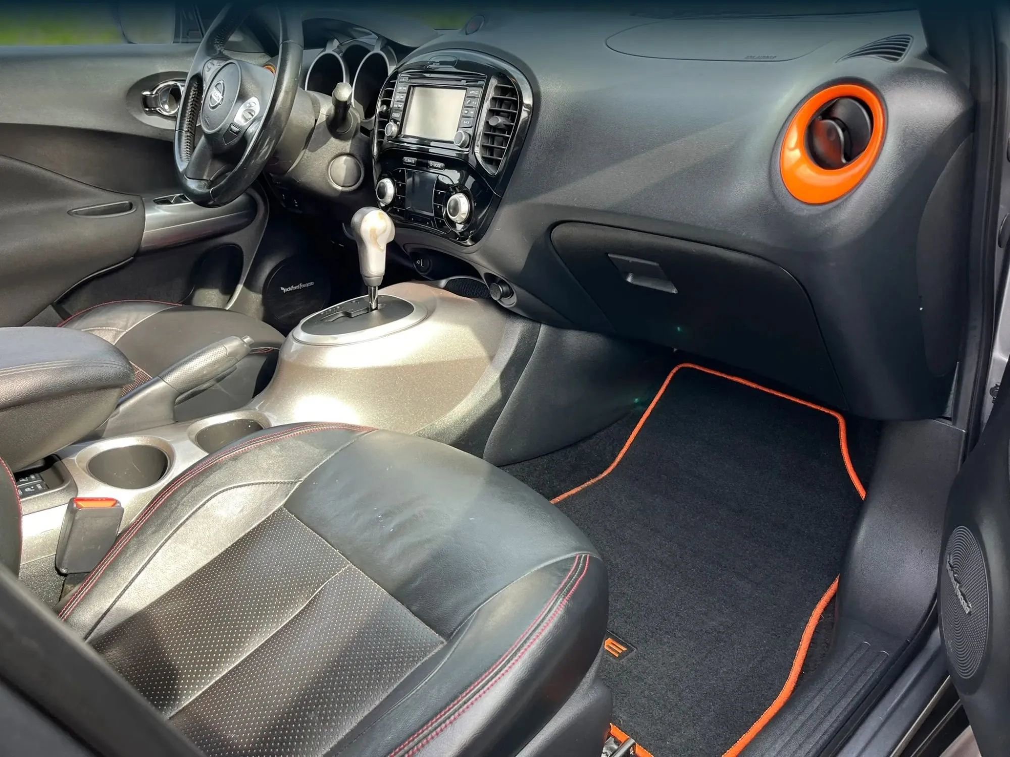 Used 2015 Nissan Juke SL image 8