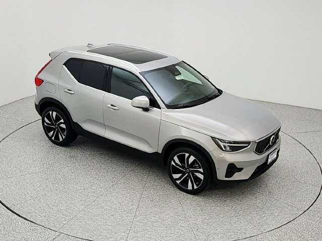 Certified 2023 Volvo XC40 B5 Plus w/ Protection Package Premier AWD/4WD image 15