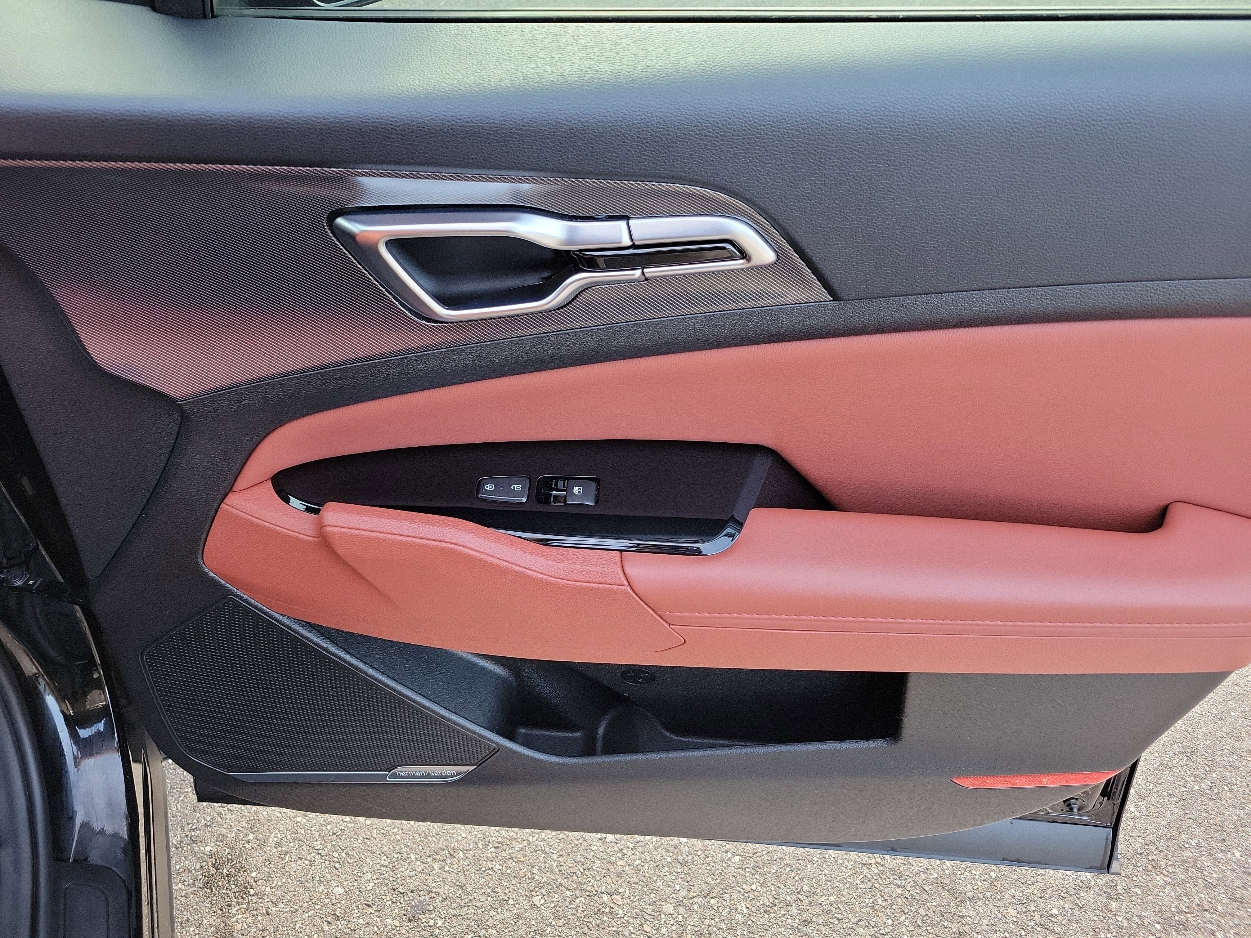 Used 2023 Kia Sportage SX image 10