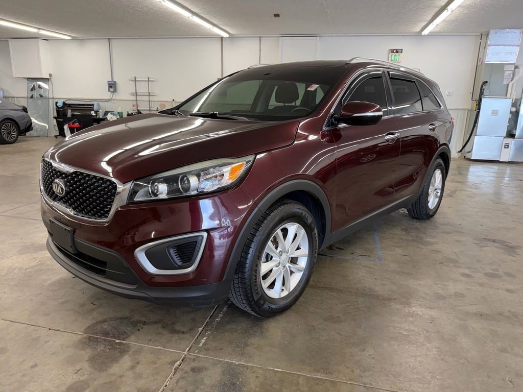 Used 2017 Kia Sorento FWD w/ LX Convenience Package