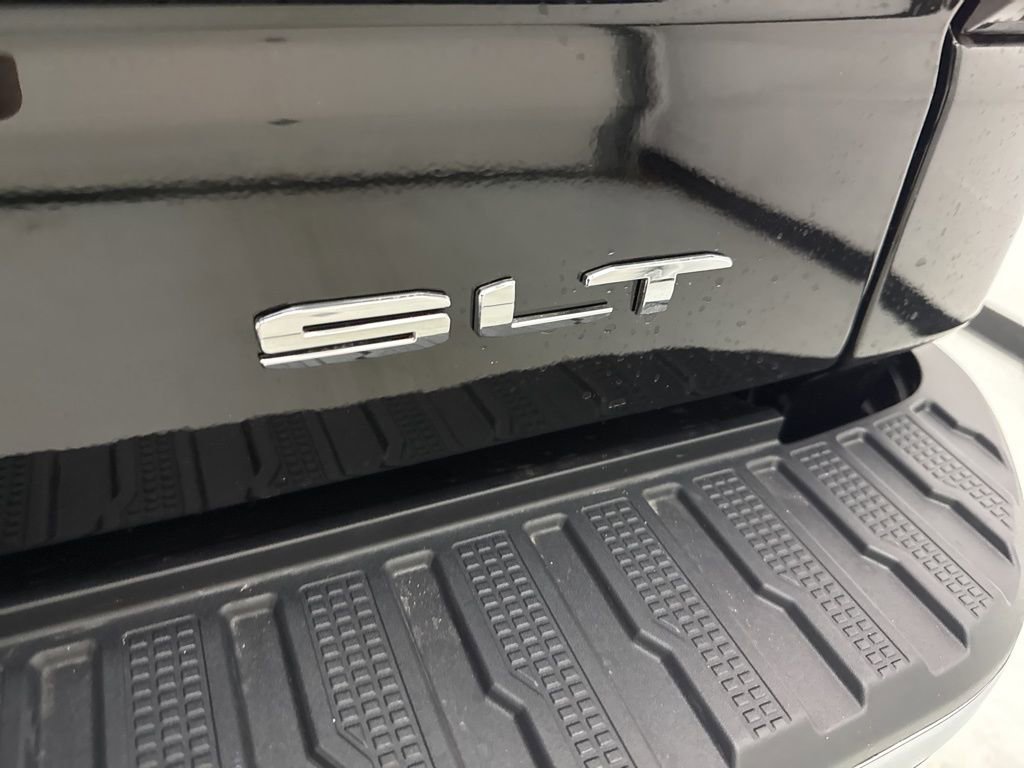 New 2026 GMC Sierra 1500 SLT w/ SLT Premium Plus Package image 10