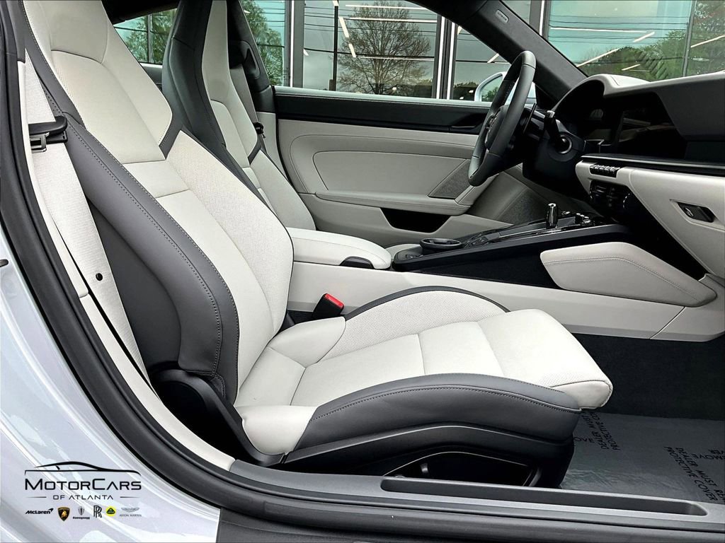 Used 2026 Porsche 911 GTS image 8