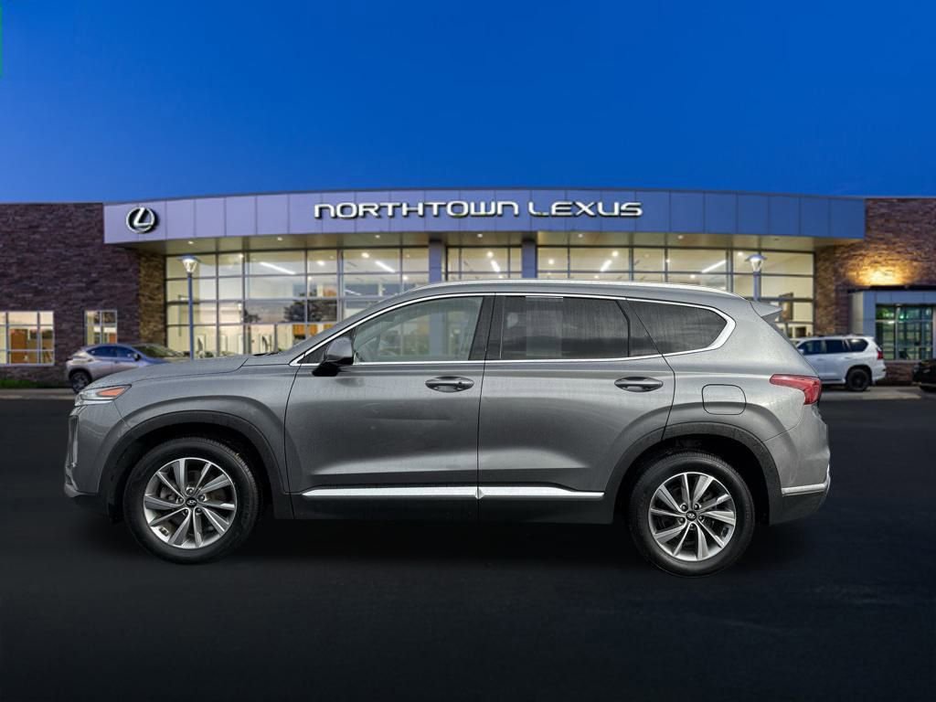 Used 2019 Hyundai Santa Fe SEL image 2