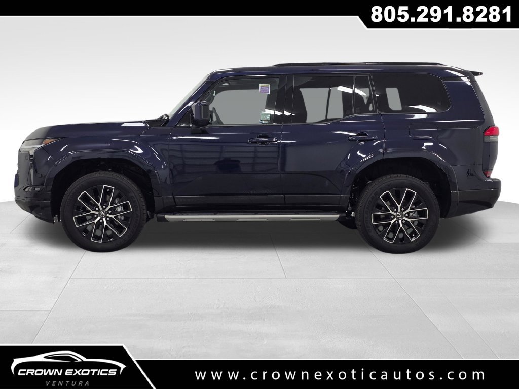 Used 2026 Lexus GX 550 w/ Cold Area Package AWD/4WD image 4
