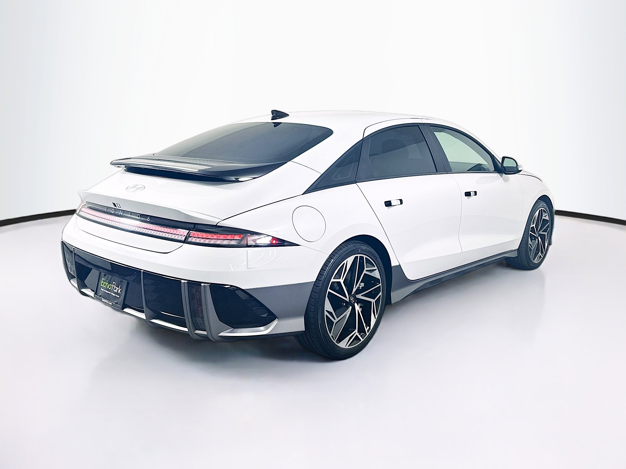 Used 2024 Hyundai Ioniq 6 SEL RWD image 9