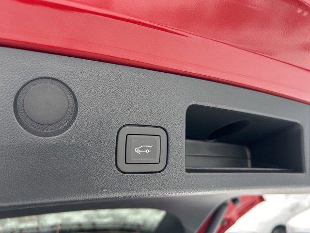 New 2026 Chevrolet Equinox ACTIV w/ Convenience Package III image 9