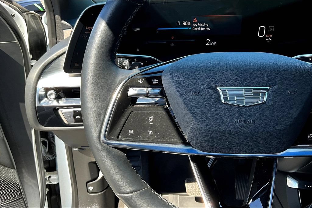 Used 2024 Cadillac Lyriq Luxury RWD image 11
