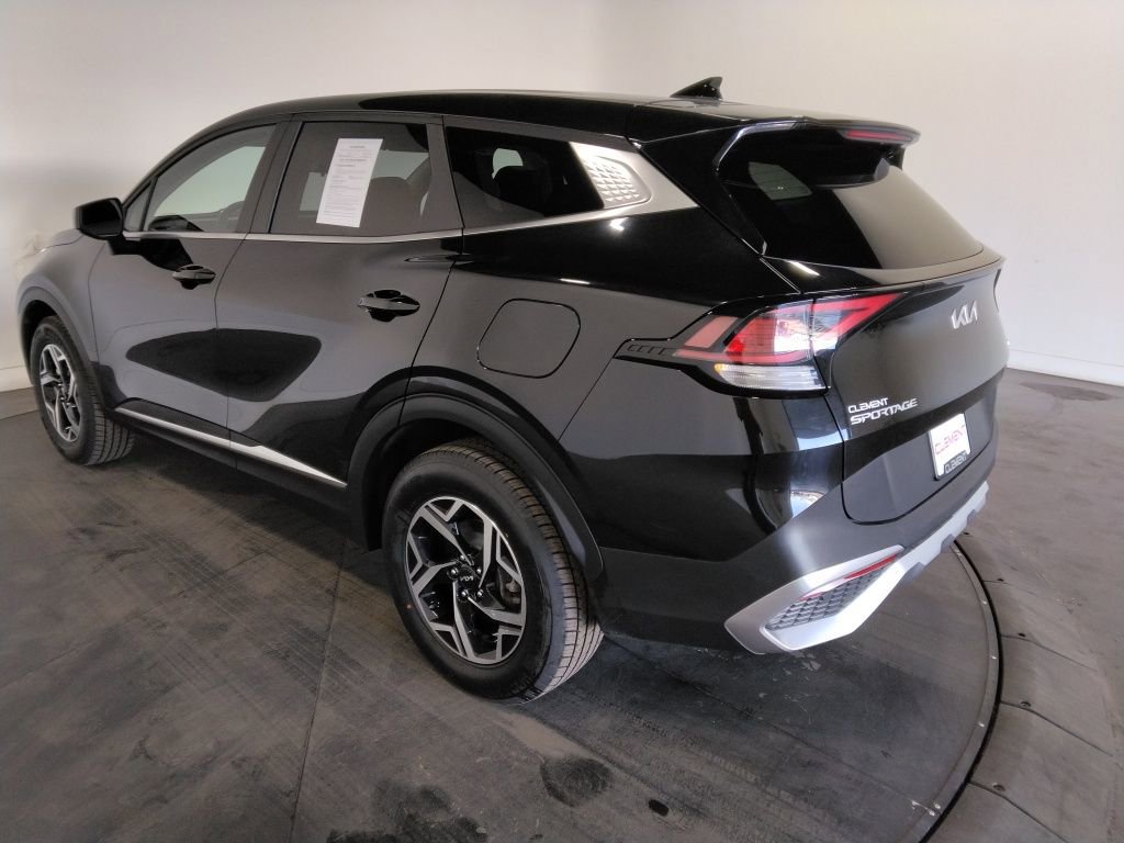 Used 2024 Kia Sportage LX image 8