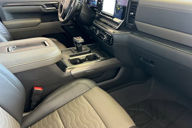 Used 2022 Chevrolet Silverado 1500 ZR2 w/ Technology Package AWD/4WD image 19