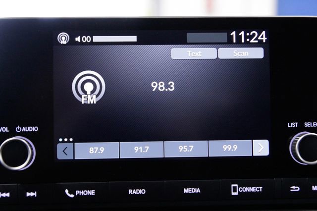 Certified 2023 Honda HR-V LX image 31