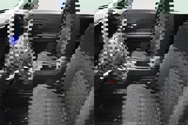 Used 2025 Nissan Kicks SV image 24