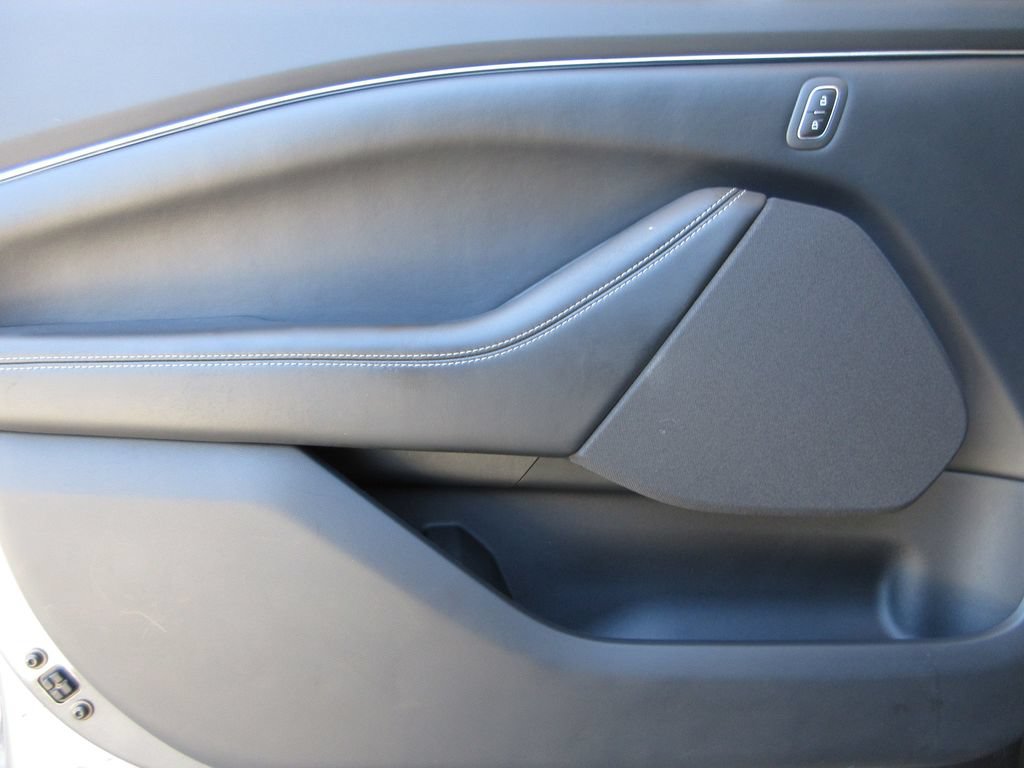 Certified 2023 Ford Mustang Mach-E Select RWD image 10