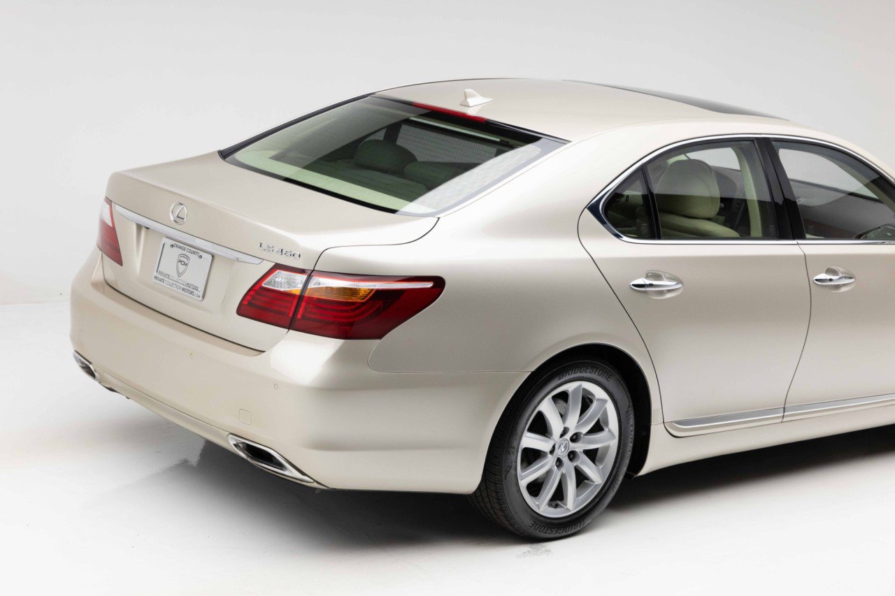 Used 2012 Lexus LS 460 w/ Luxury Value Edition RWD image 27