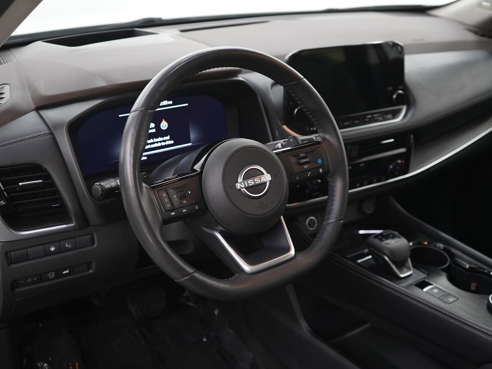 Used 2023 Nissan Rogue Platinum w/ Platinum Premium Package AWD/4WD image 20
