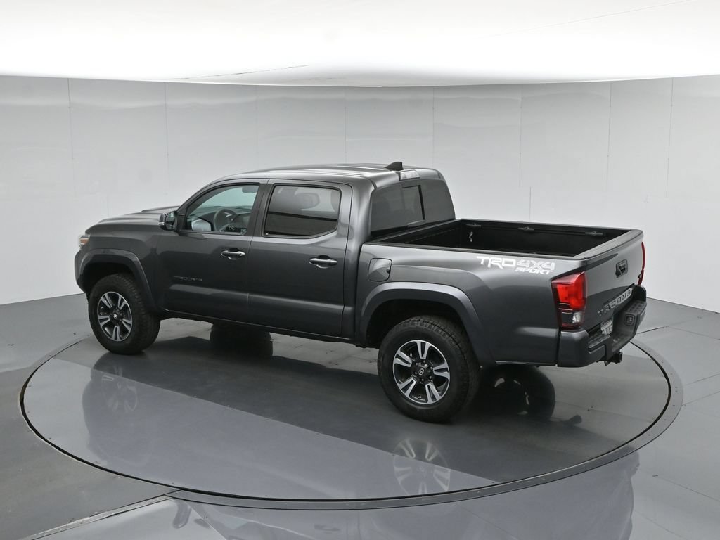 Used 2019 Toyota Tacoma TRD Sport AWD/4WD image 43