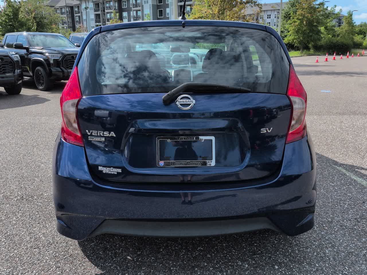 Used 2017 Nissan Versa Note SV FWD image 5