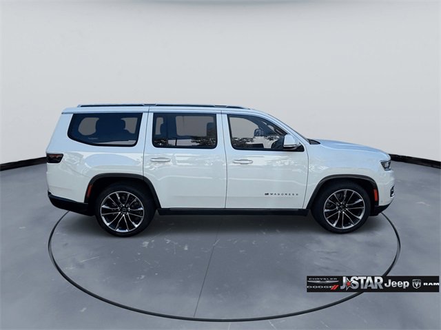 Used 2022 Jeep Wagoneer Series III w/ Premium Group I image 4
