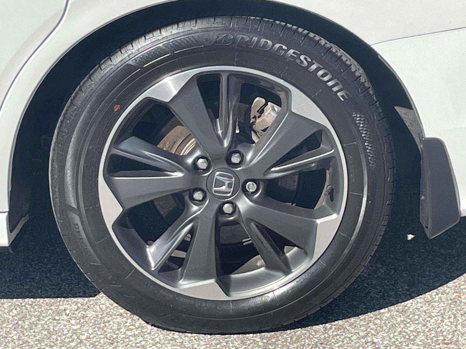 Used 2023 Honda Odyssey Elite image 12