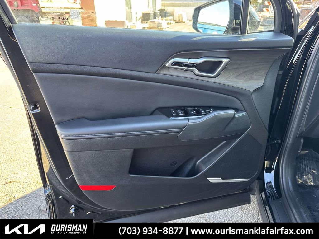 Used 2023 Kia Sportage X-Line w/ X-Line Premium Package image 16