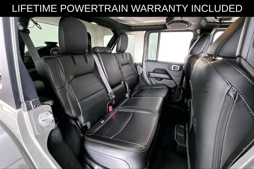 Used 2023 Jeep Wrangler Unlimited Sahara AWD/4WD image 36