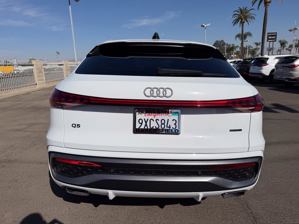 Used 2025 Audi Q5 Premium Plus w/ Premium Plus AWD/4WD image 5
