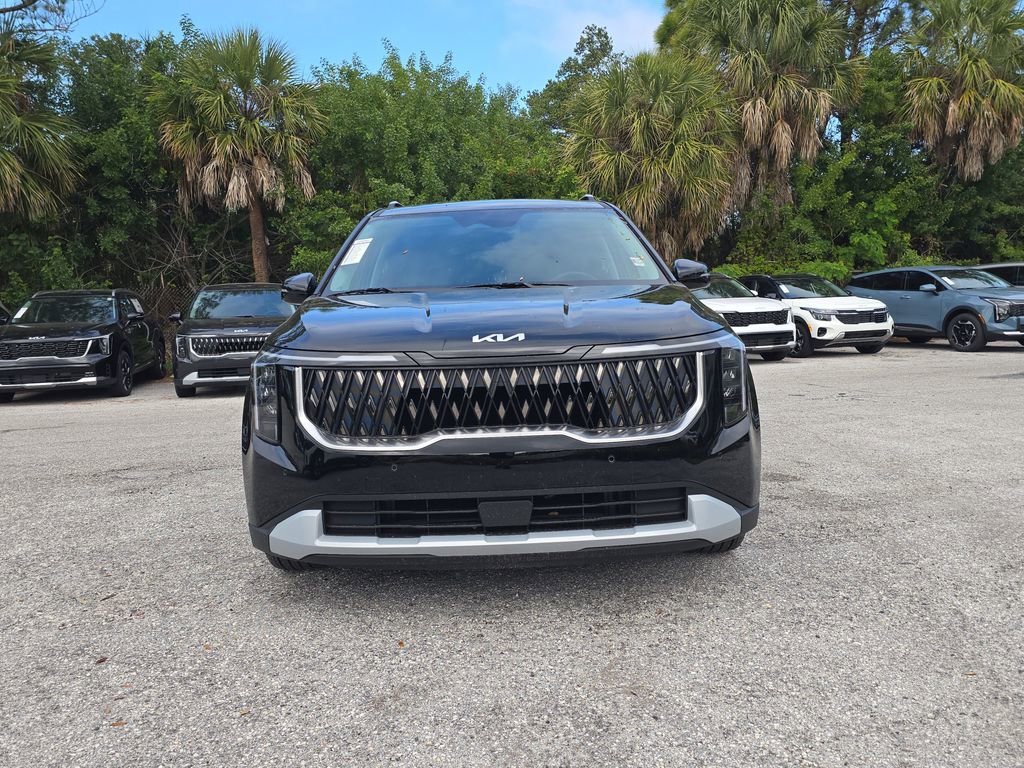 New 2026 Kia Carnival EX FWD image 3