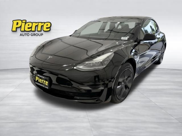 Used 2021 Tesla Model 3 Standard Range Plus RWD image 1