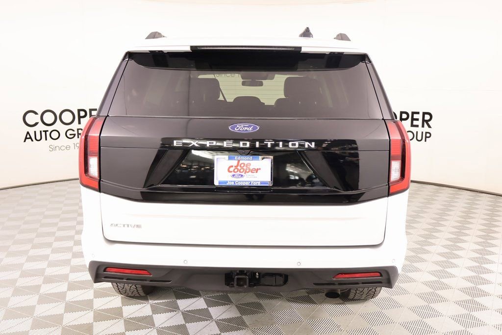 Used 2025 Ford Expedition Active image 23