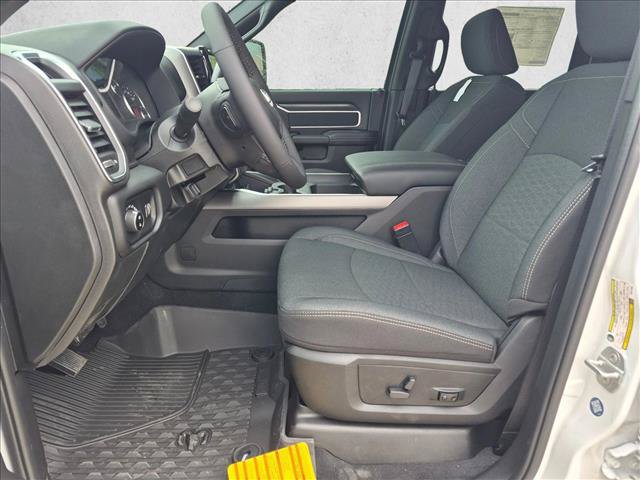 New 2026 RAM 3500 Big Horn AWD/4WD video 4
