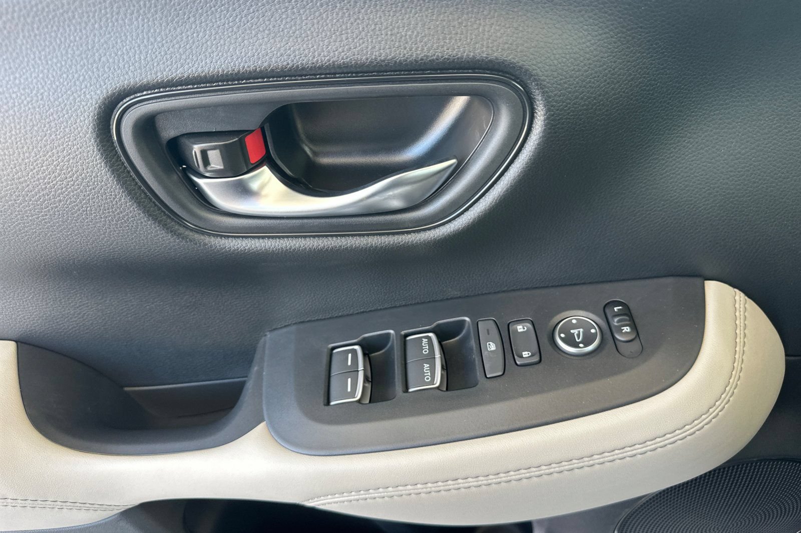 New 2027 Honda HR-V EX-L image 10