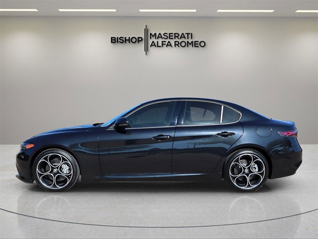 New 2025 Alfa Romeo Giulia w/ Driving Assist Package image 4