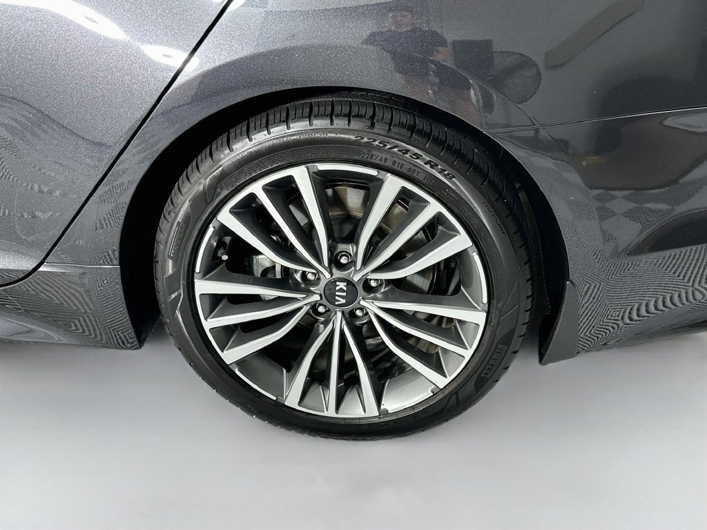 Used 2019 Kia Stinger Premium RWD image 33