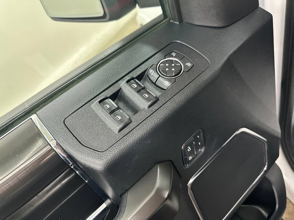 Used 2019 Ford F150 Lariat w/ Equipment Group 502A Luxury AWD/4WD image 38