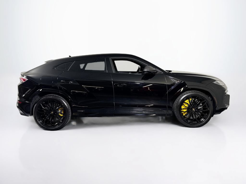 Used 2025 Lamborghini Urus SE AWD/4WD image 6