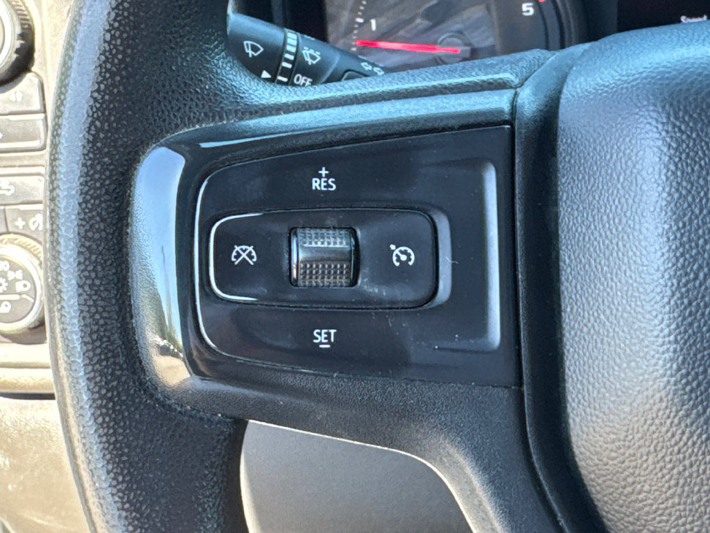 Used 2022 Chevrolet Silverado 2500 Custom w/ Custom Value Package AWD/4WD image 26